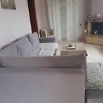 Comfy Beachfront Litinas Casa With Seaview *