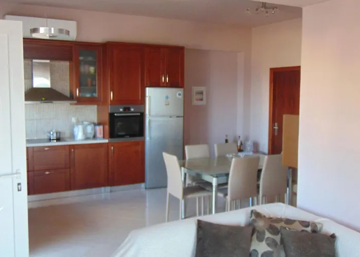 Comfy Beachfront Litinas Casa With Seaview *