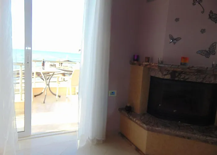 Lejlighed Comfy Beachfront Litinas Casa With Seaview Chania (Crete)