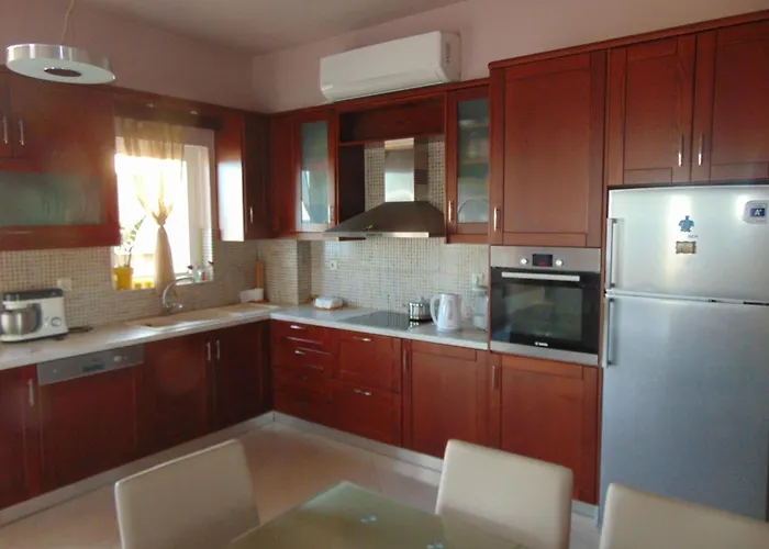 Comfy Beachfront Litinas Casa With Seaview Χανιά