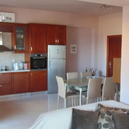 Comfy Beachfront Litinas Casa With Seaview *