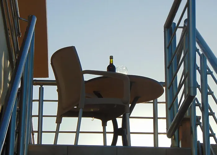 Апартаменти Comfy Beachfront Litinas Casa With Seaview