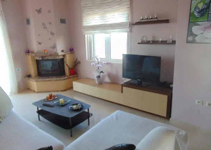 Апартаменти Comfy Beachfront Litinas Casa With Seaview