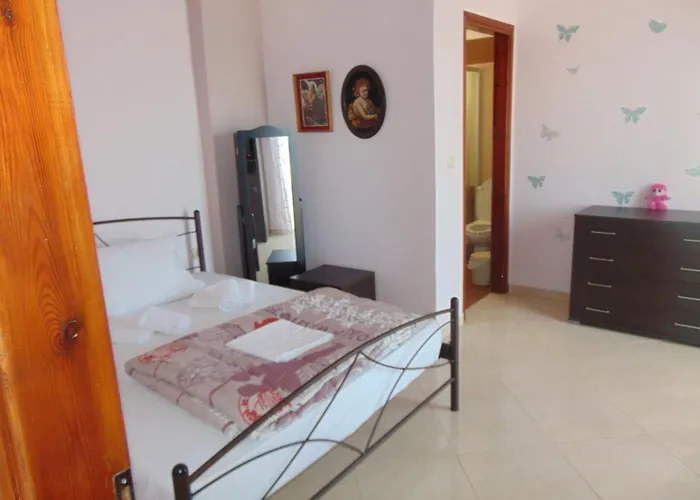 Comfy Beachfront Litinas Casa With Seaview Апартаменти *